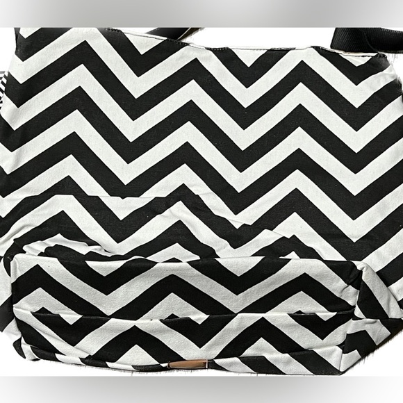 Black & Brown Chevron Tote Bag - Picture 4 of 12